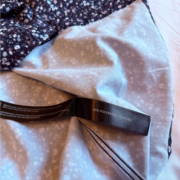 Denim & Flower Men’s Navy Floral Button Down Shirt - Picture 7 of 8